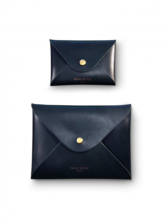 Pochette bleu nuit